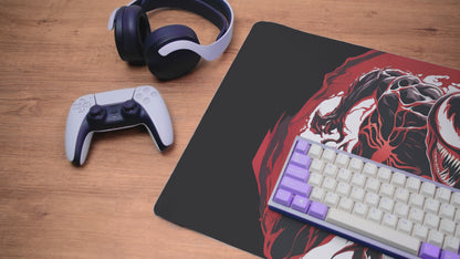 Red Venom Desk mat | 600 x 280 mm